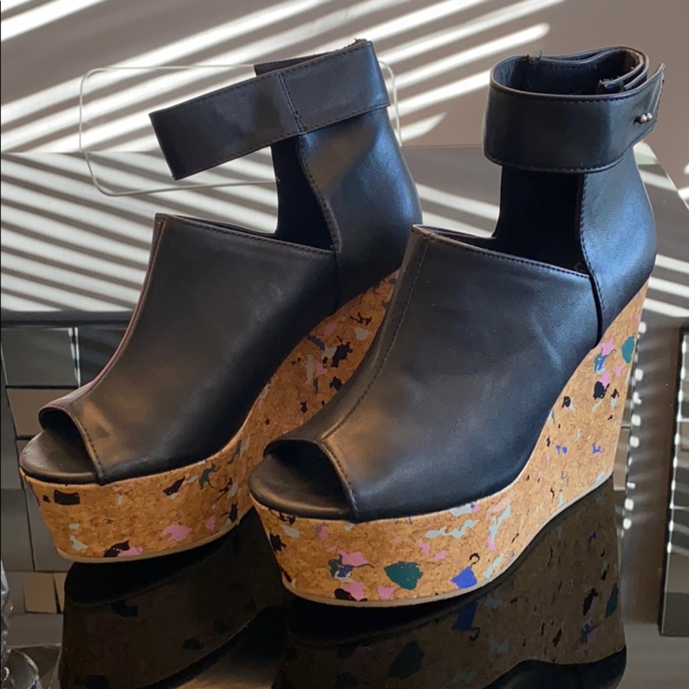 Black platform sandals
